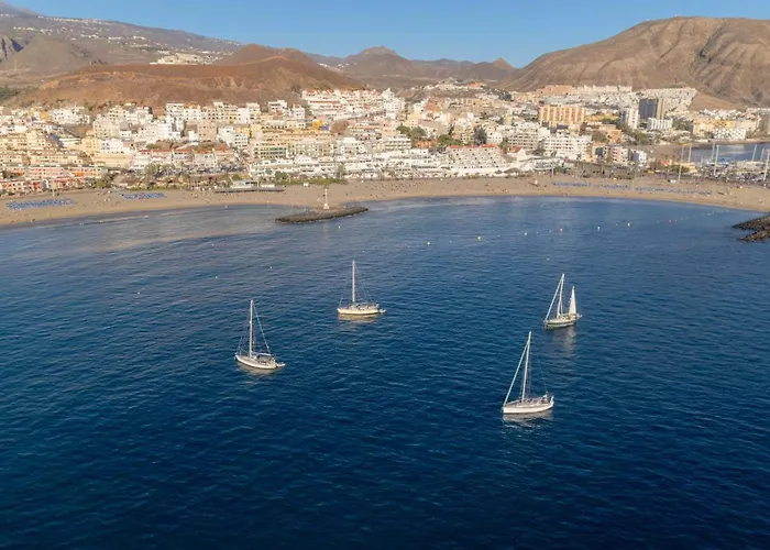 Céntrico En Playa Cristianos - Tenerife Sur *