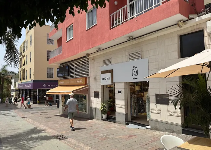 Centrico En Playa Cristianos - Tenerife Sur *